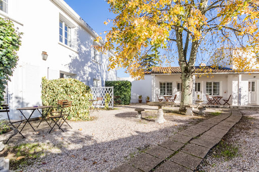 Photo de Gîte de Charme l écrin de Vendée Spa-piscine et mieux être à Sallertaine (85300)