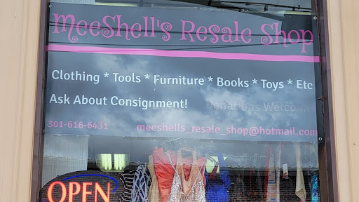 MeeShell's Resale Shop Logo