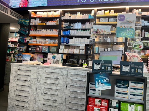 Farmacia La Esquina de Serrano Gallery - Spain