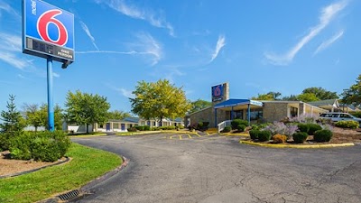 Motel 6 Bloomington, IN