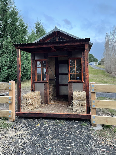 White Swan Free Range Eggs / Farm Gate Shop Gallery - Australia