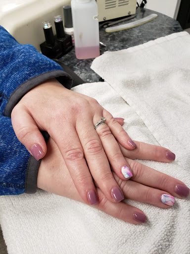 Trends Hair and Nail Studio - Thumbnail