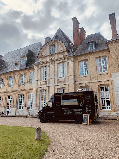 Photo 1 - Chez François Food Truck