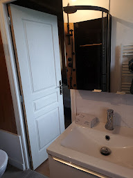 Photo n°12 de Les apparts meublés 17 allées Guitton à Saint-Étienne (Complexe d'appartements meublés)