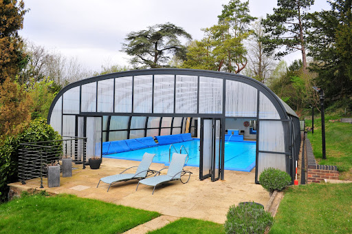 The White House Naturist Club