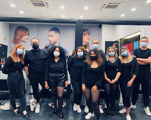 Photo n°11 de Max's à Dury (Salon de coiffure)