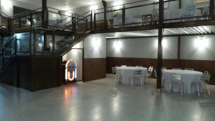 Photo n°11 de EMPIRE BALLROOM à Milhaud (Salle de spectacles)