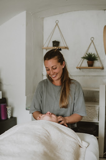 Ellen Massage Therapies - The Arches