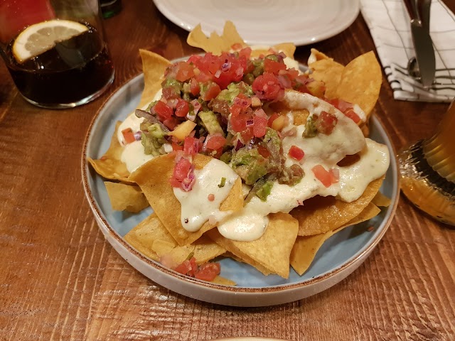 La Fábrica