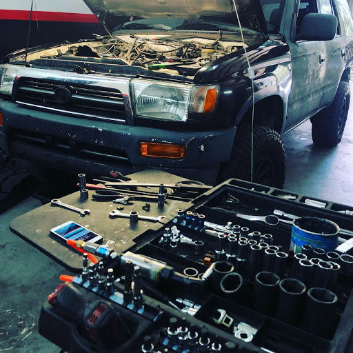 ORLANDO'S MECHANIC - Thumbnail