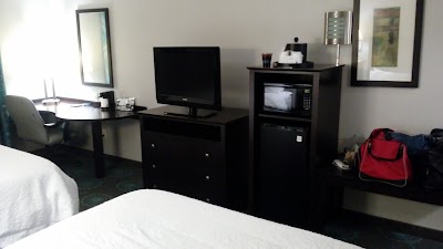 Photos of Hampton Inn Defiance