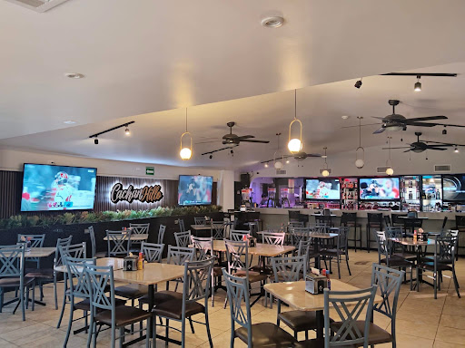 Cachanhillo Restaurant & Sports Bar