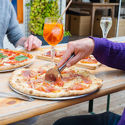 Photo n°39 de Toto Bello Pizzas à Toulouse (Restaurant)