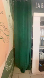 Photo n°17 de Dominique Febre Coiffure et Beauté à Bordeaux (Salon de coiffure)