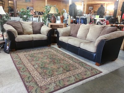 Photos of Sabrina's Upscale Resale