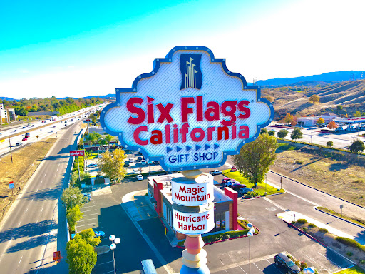 Six Flags California Sign - Thumbnail