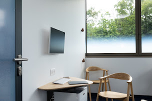 Photo n°5 de Dr Charles GUIAS à Saint-Herblain (Dentiste)