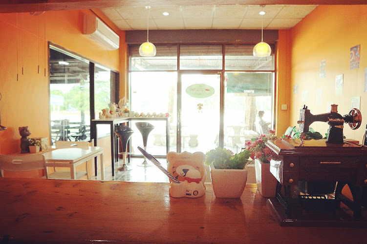 Roykaew Coffee and Minimart