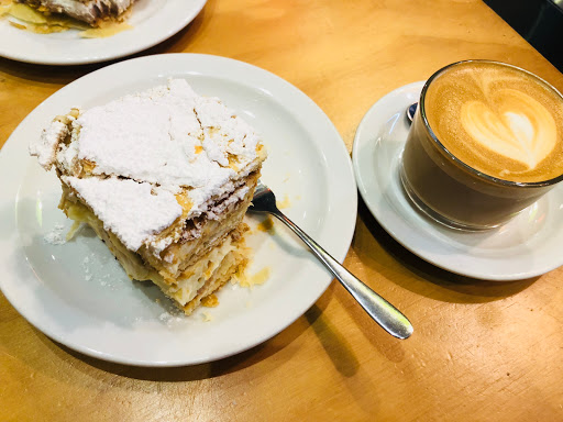 Le Bon Continental Cake Shop - Thumbnail