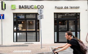 Photo n°4 de Basilic & Co - pizzas de terroirs - Villefranche-sur-saône à Villefranche-sur-Saône (Pizzas à emporter)