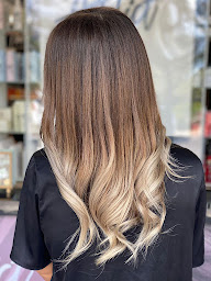 Photo n°30 de Addict Paris Coiffure à Aix-en-Provence (Salon de manucure)