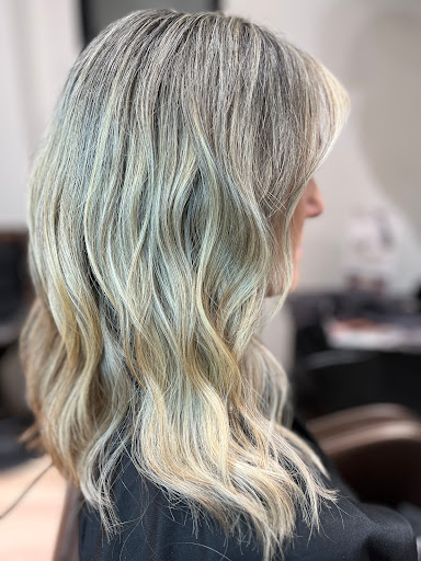 Marta Sánchez Hairstudio - Thumbnail