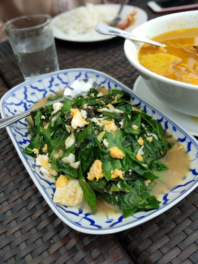 Sametnangshe Boutique