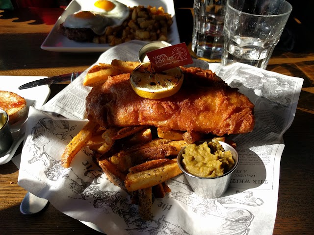 The Queen Vic