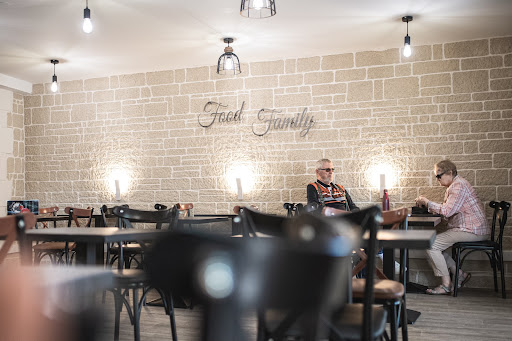 Food Family Brasserie Restaurant - Bessan 34550