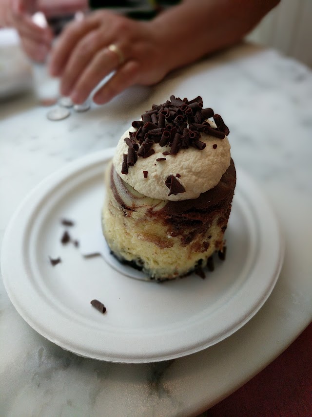 Magnolia Bakery - Chicago