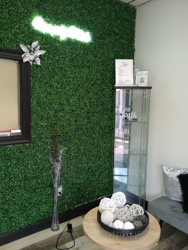 Uniquely Made Spa & Beauty