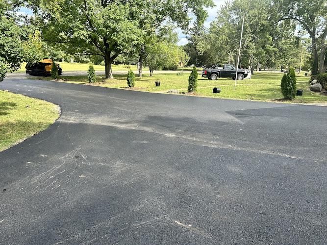 First Choice Sealcoating / Paving