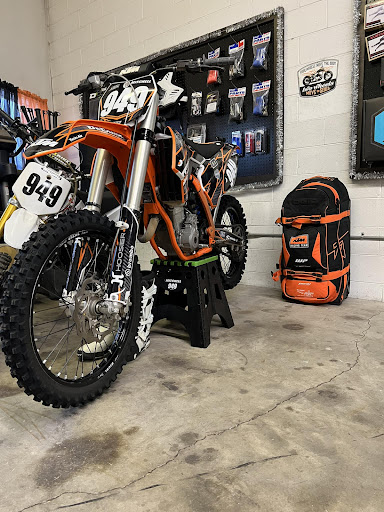 402 Customs - Cycles and Powder Coating - Thumbnail