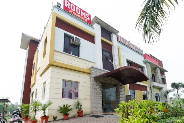 OYO 46269 Hotel New Taj