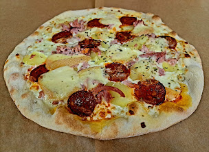 Photo n°5 de LA FRAYOTTE Pizzas Burgers Snack Restaurant Pizzeria Fast food Friterie à Pays de Belvès (Saladerie)