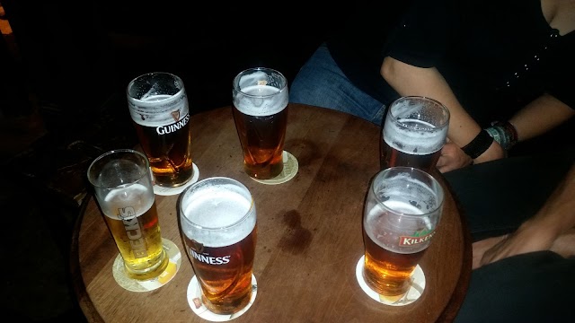 Hurling Pub