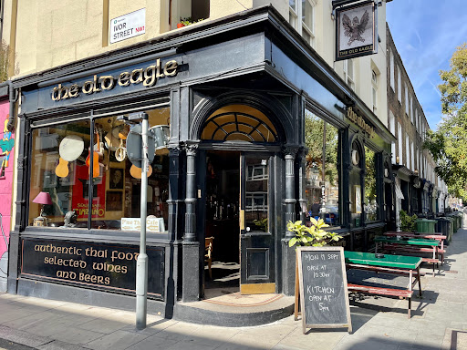 Old Eagle Pub - Visual