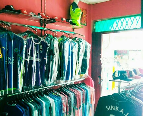 Toko Susu & Obat Karunia, Author: Ciledug Football Shop