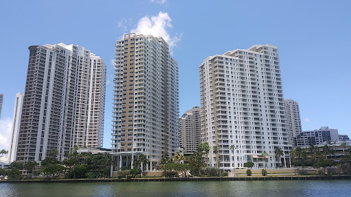 Brickell Park - Visual
