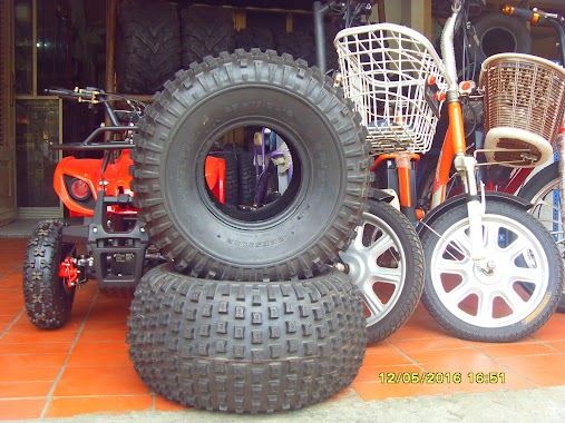 ATV Tires house, Author: Tito Adiguno