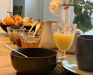 Photo n°1 de La Glycine B&B à Sainte-Colombe (Chambre d'hôtes)