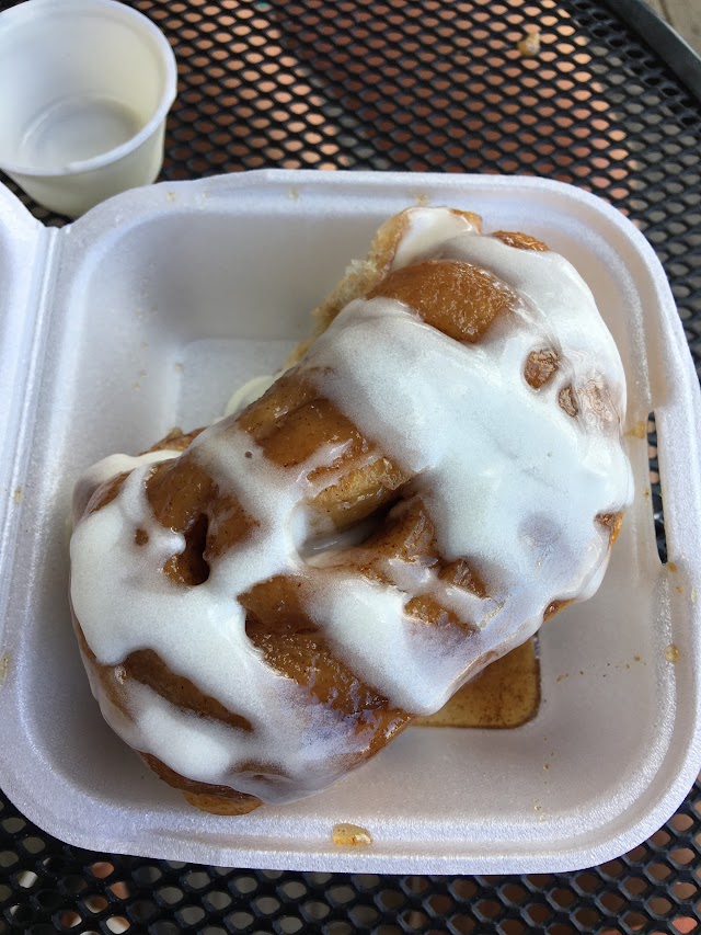 Cinnamon Roll Place