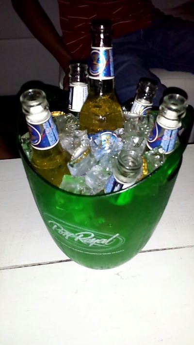 bar