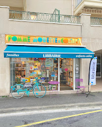 Photo n°2 de Librairie Pomme Mouette & Colibri - CABOURG - Librairie Jeunesse & familiale à Cabourg (Librairie)