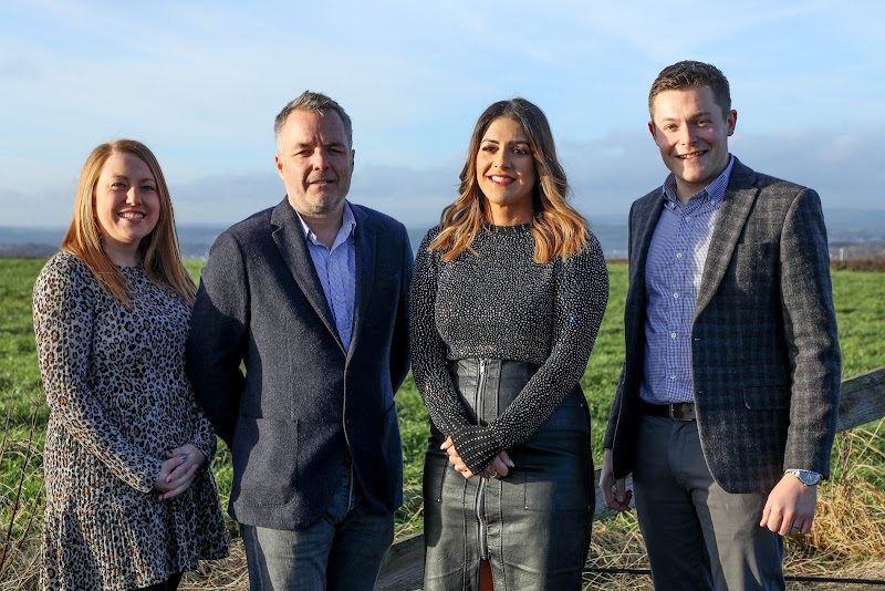 SnowGate Estate Agent - Holmfirth photo 2