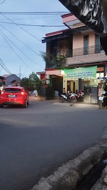 Klinik YADIKA, Author: Simoncelli Terjatuh