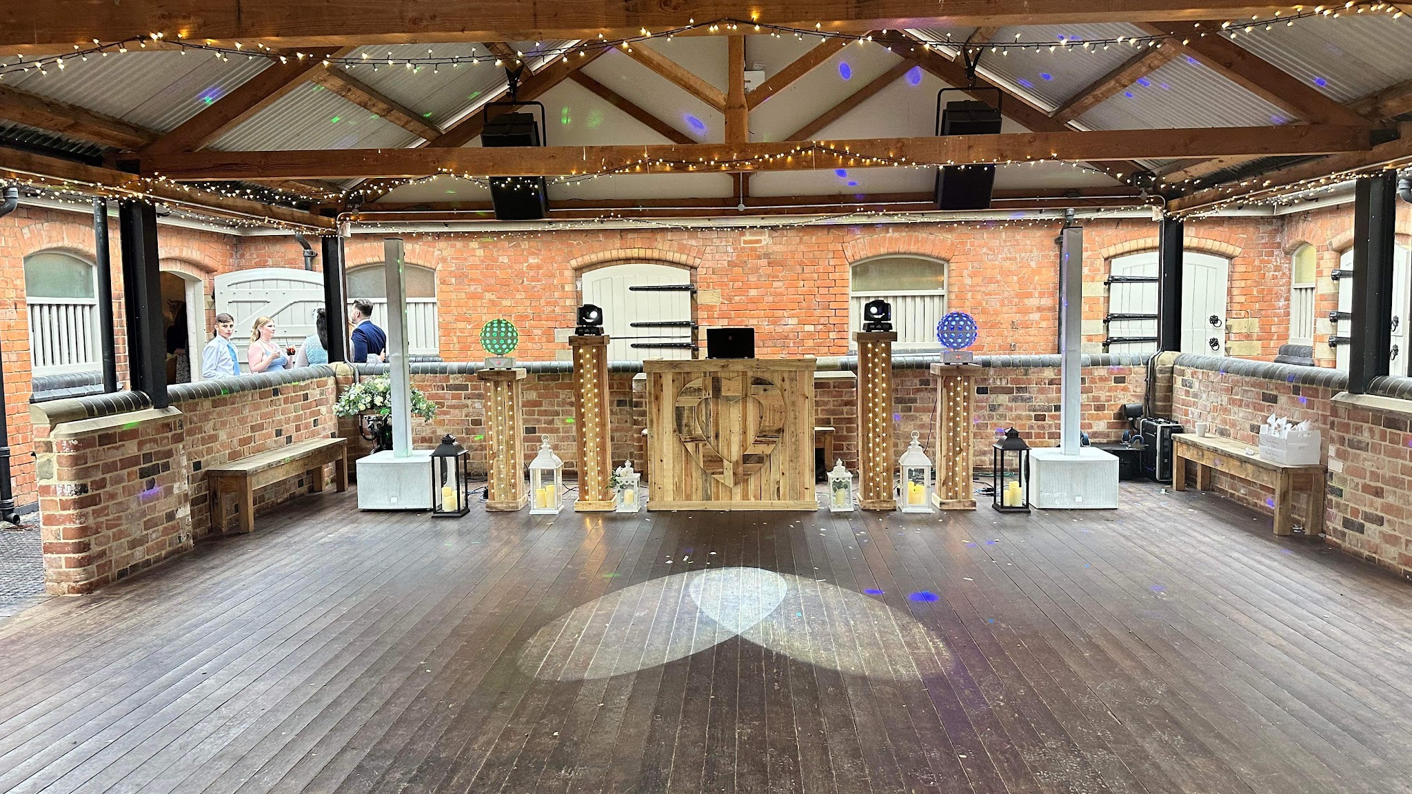 Disco Entertainment - Entertainment - photo 1