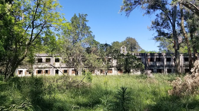 Monasterio en ruinas, Author: Hebert Coello