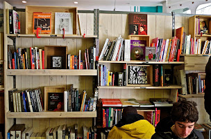 Photo n°5 de Librairie Le Tracteur Savant à Saint-Antonin-Noble-Val (Librairie)