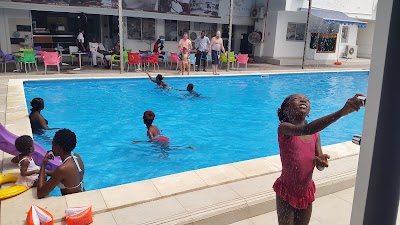 Photos of Falaise Bonanjo